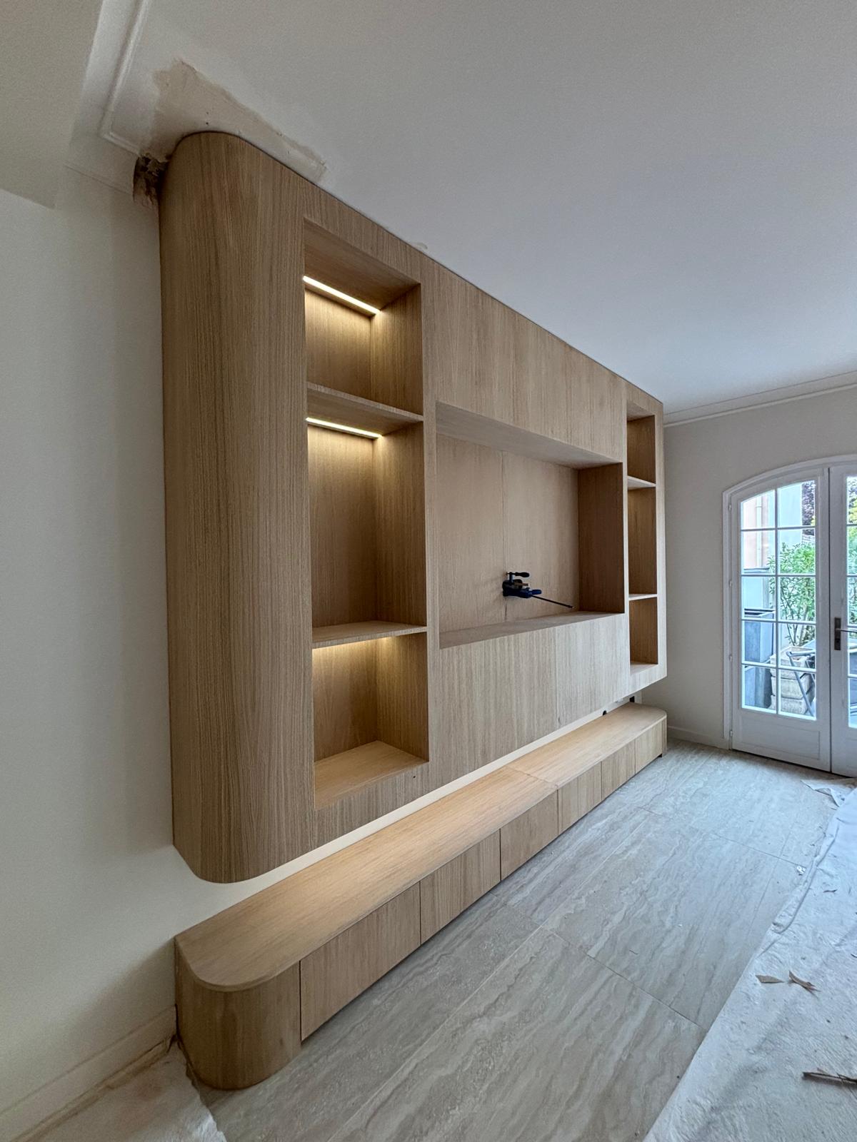 Meuble TV en chêne sur mesure
